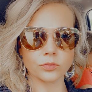 Meet your Posher, Jana